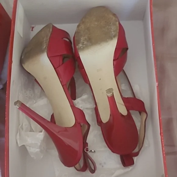 Heel - Picture 4 of 7